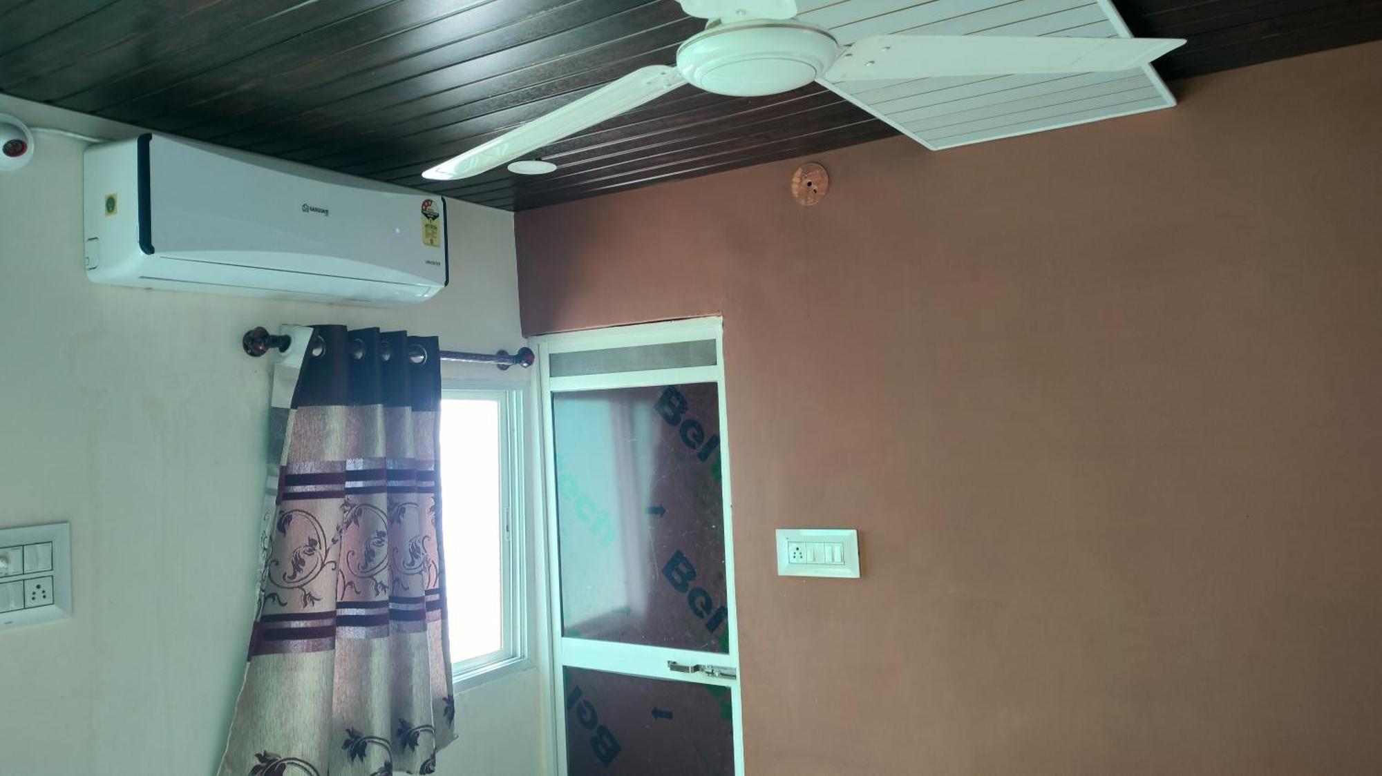 Kailash Kuti Guest House Ujjain Chambre photo