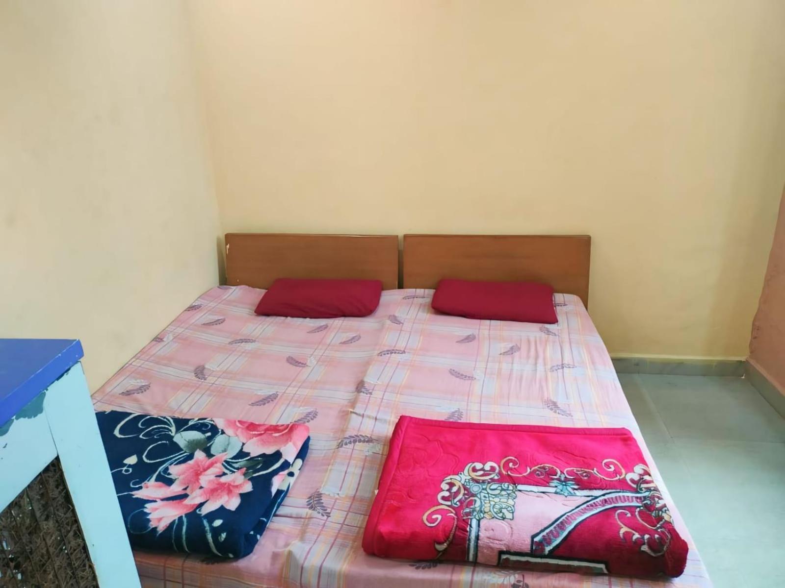 Kailash Kuti Guest House Ujjain Extérieur photo