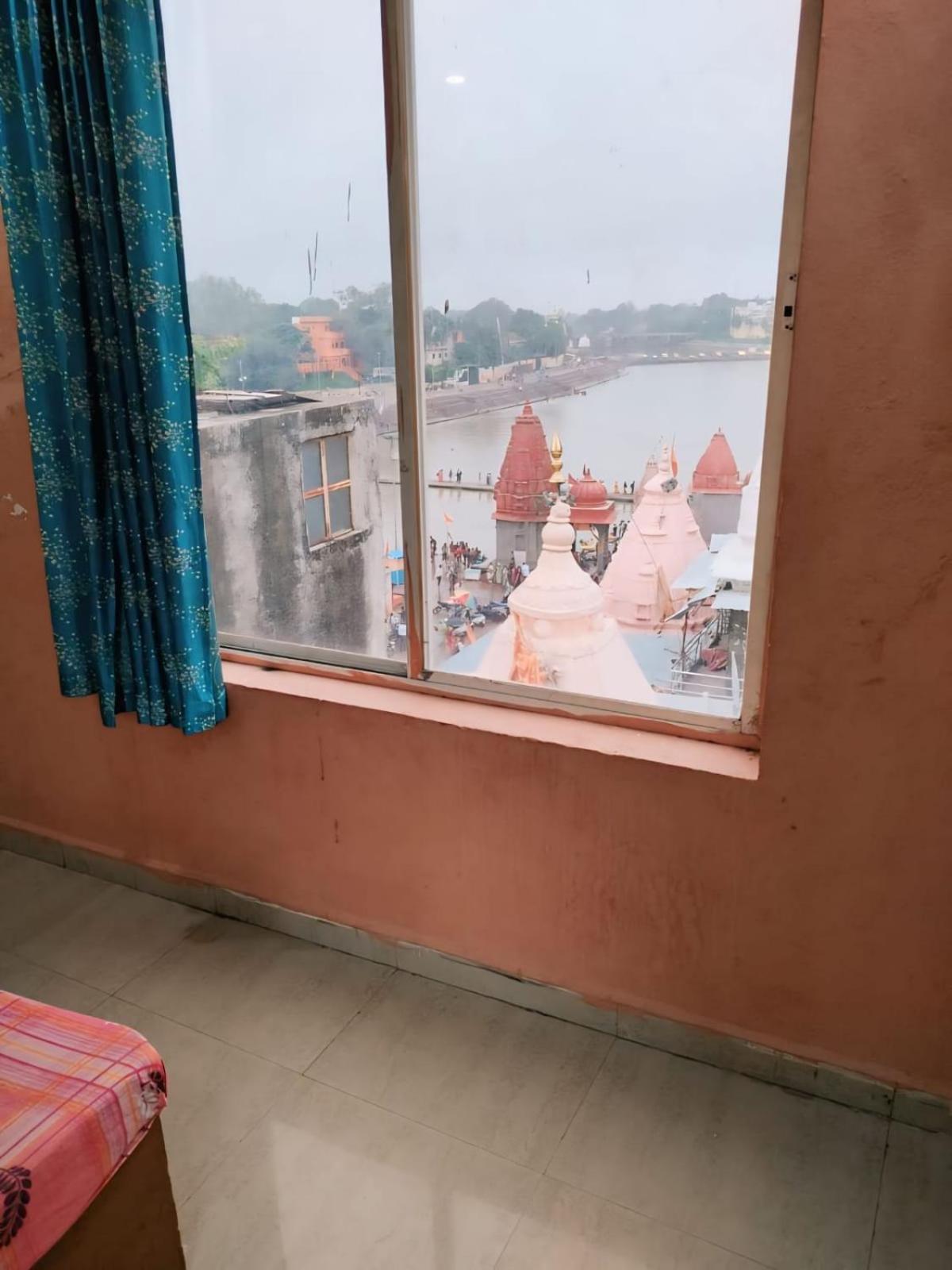 Kailash Kuti Guest House Ujjain Extérieur photo